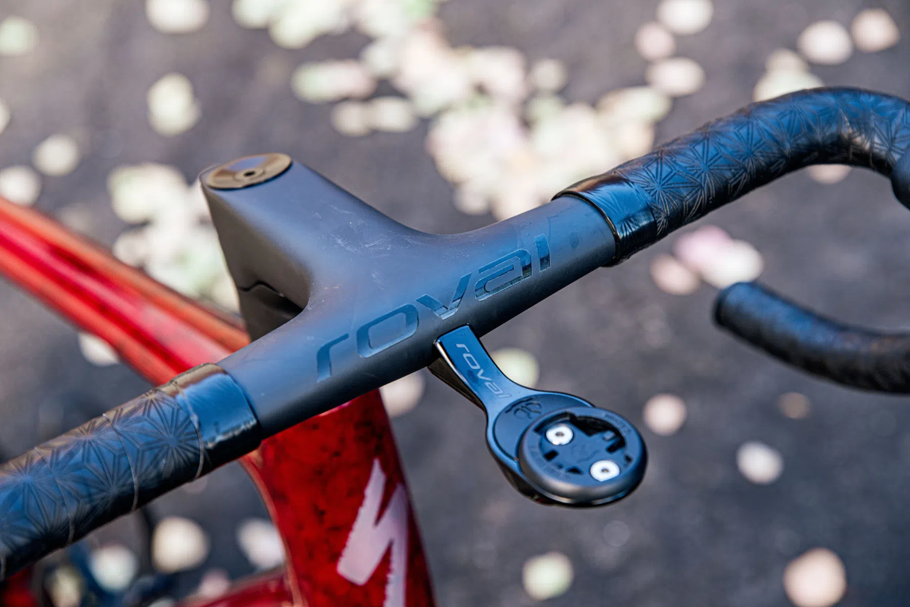 Specialized Aethos 2 - Bicycling.com - Matt Philips